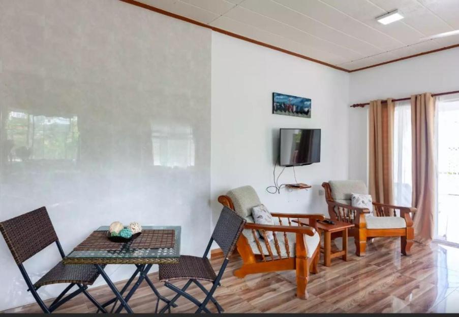 גרנד אנס Happy Stay Villa מראה חיצוני תמונה